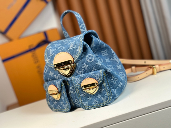 ルイヴィトンバッグ背面デザイン